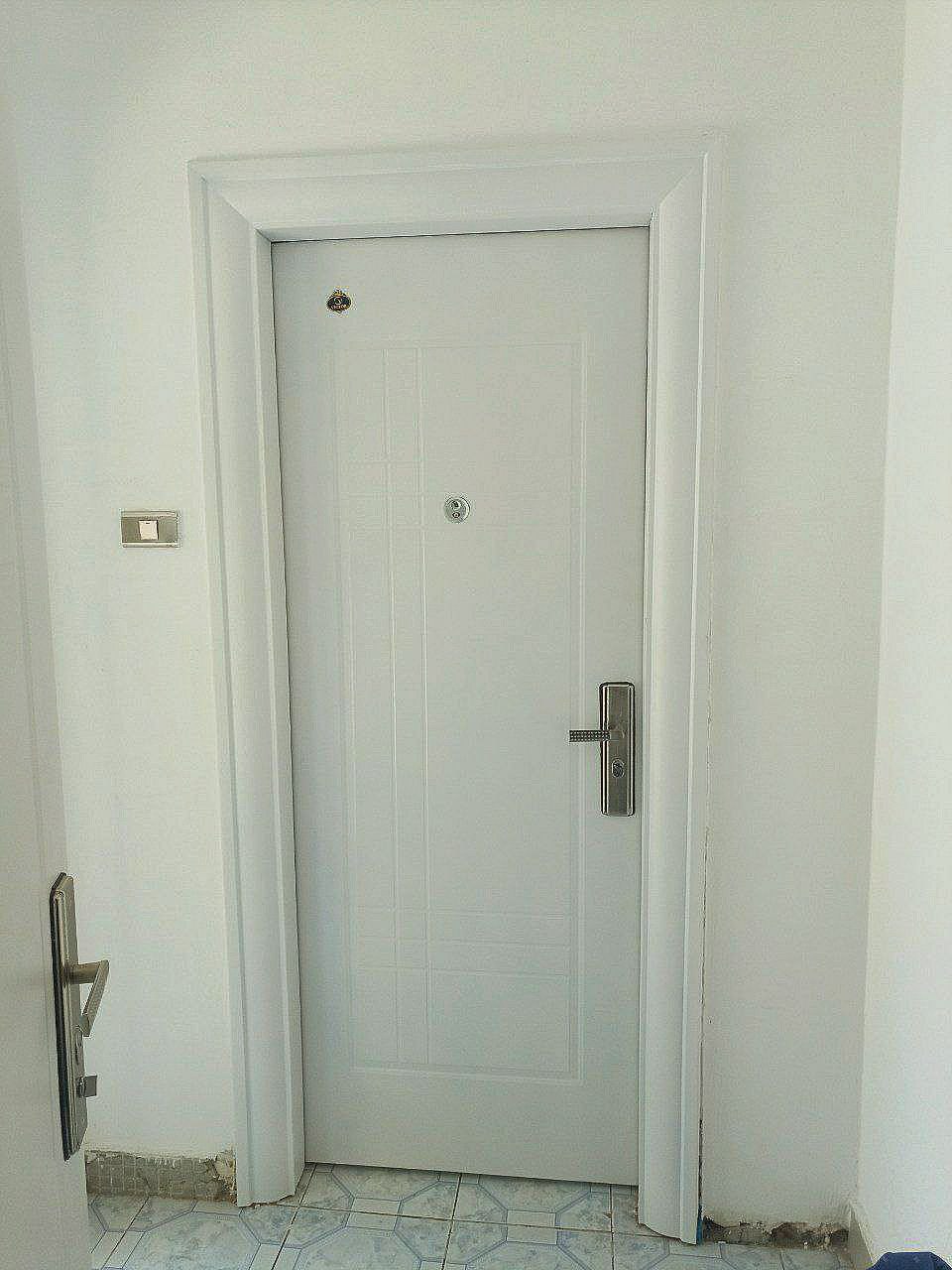 Victor Door - Standard - Wide - Silver